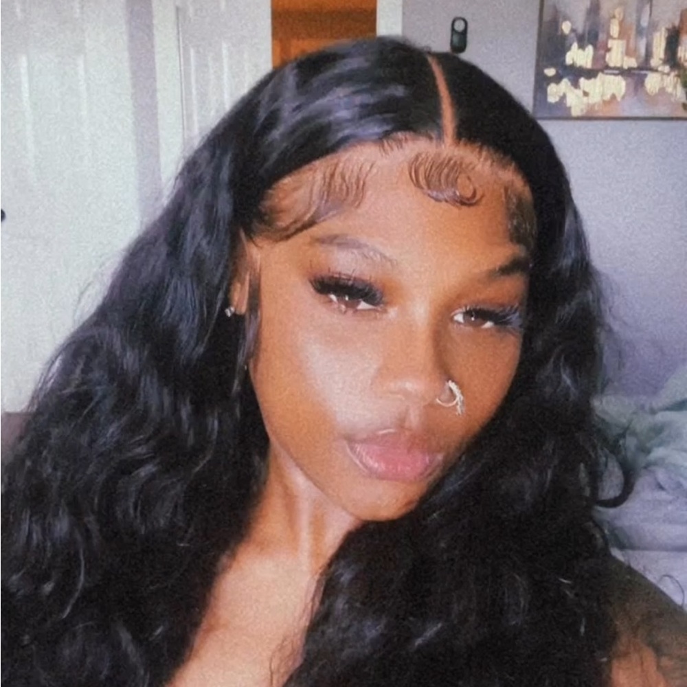 Meet your Posher, Jamila